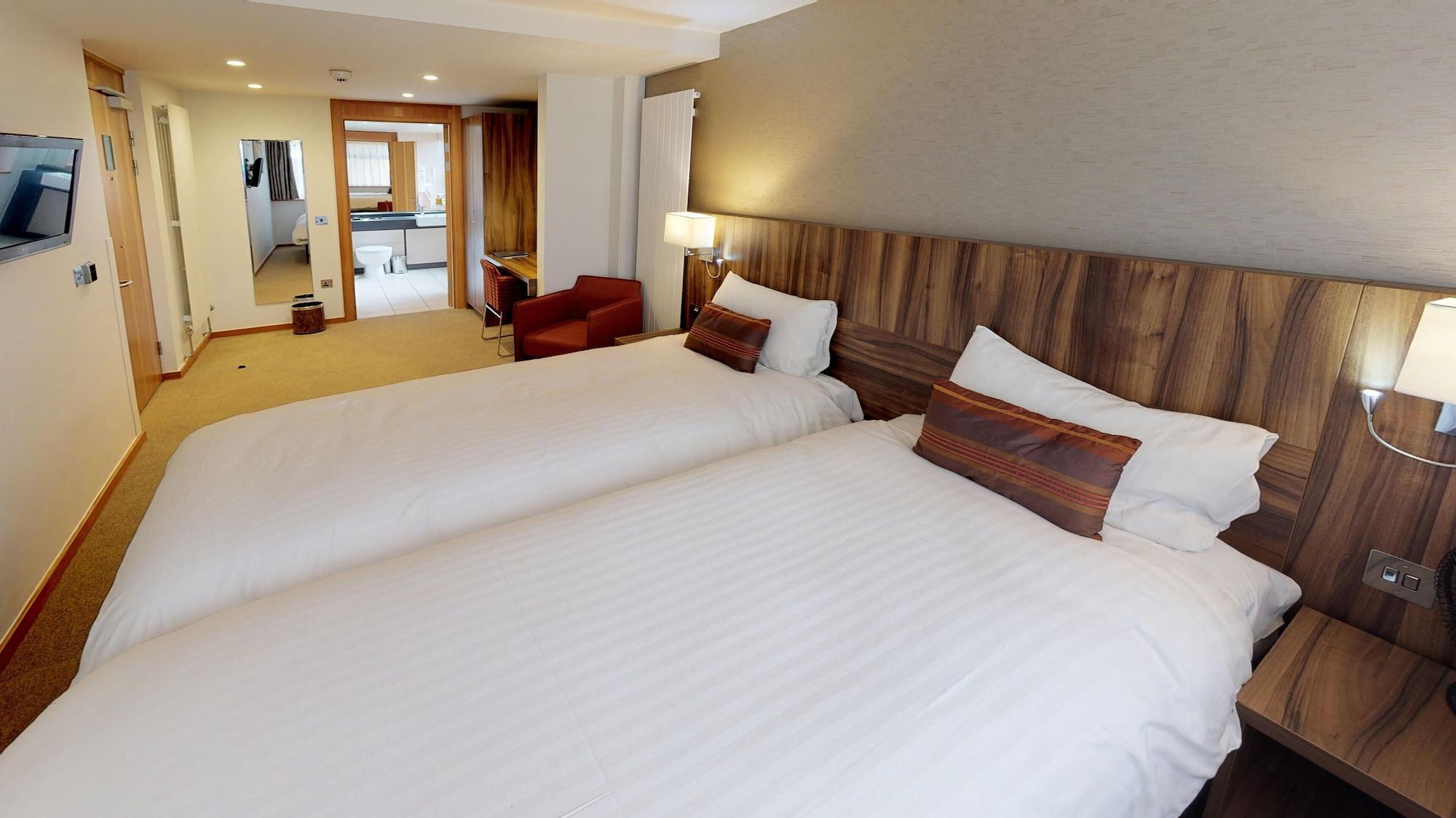 לייסטר College Court Hotel מראה חיצוני תמונה