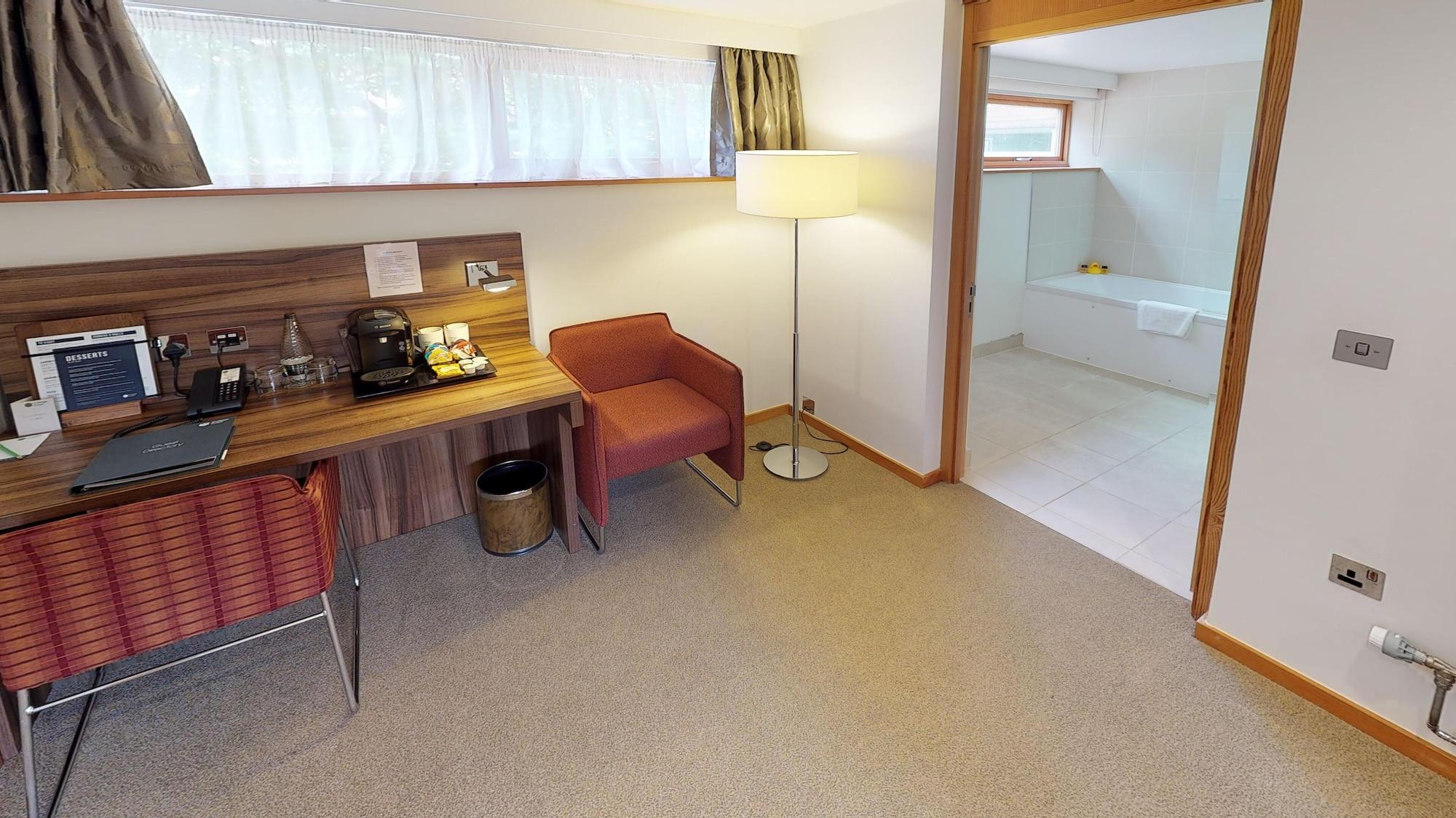 לייסטר College Court Hotel מראה חיצוני תמונה