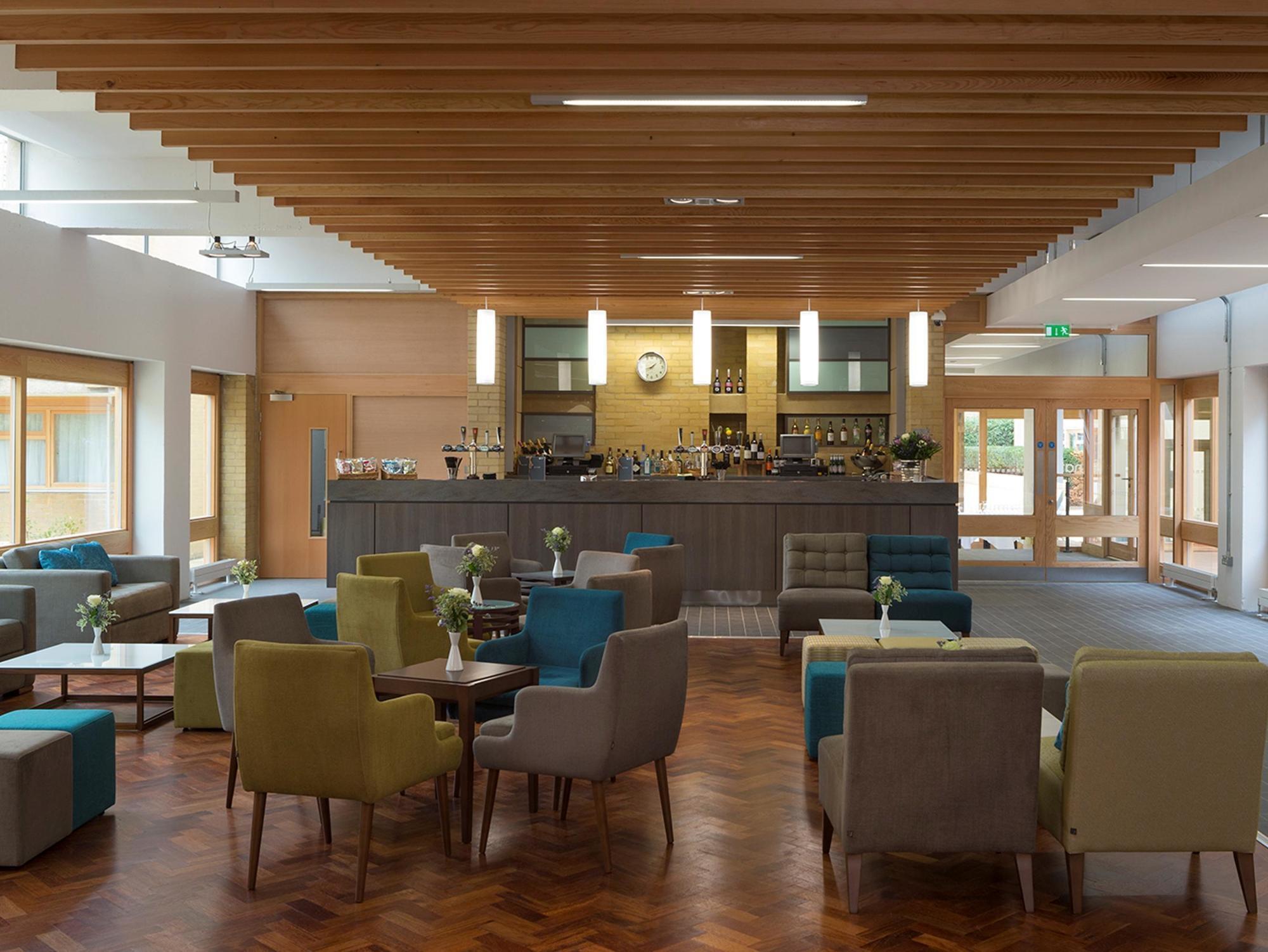 לייסטר College Court Hotel מראה חיצוני תמונה