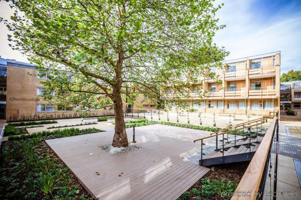 לייסטר College Court Hotel מראה חיצוני תמונה