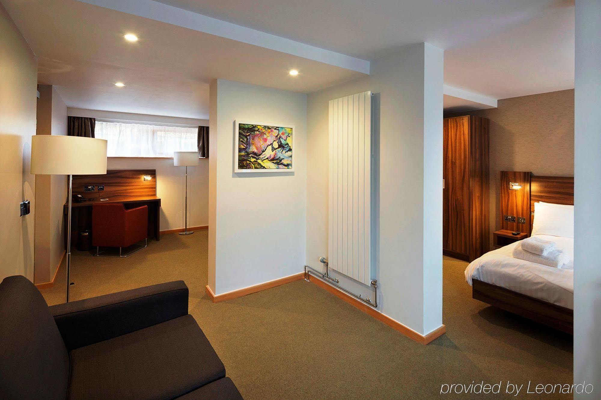 לייסטר College Court Hotel מראה חיצוני תמונה