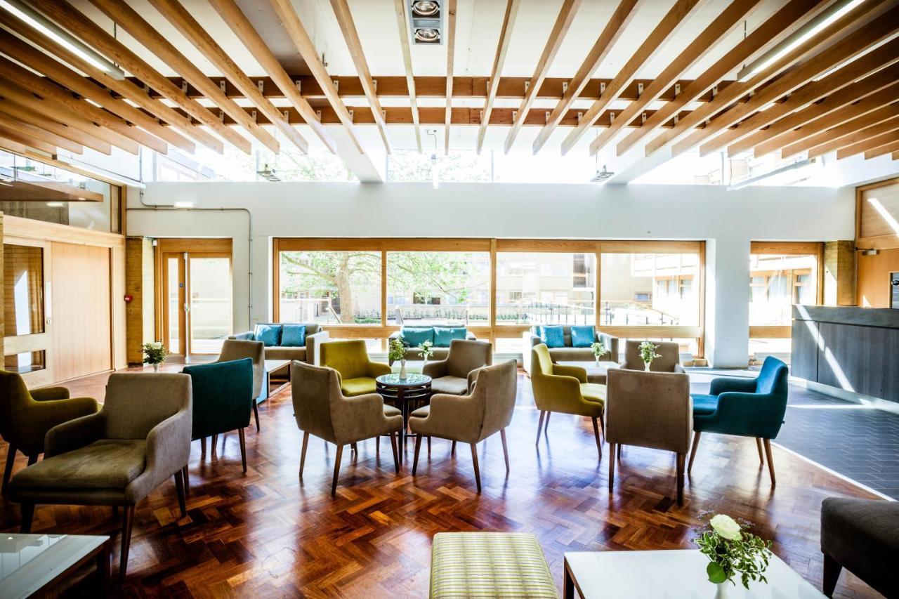 לייסטר College Court Hotel מראה חיצוני תמונה