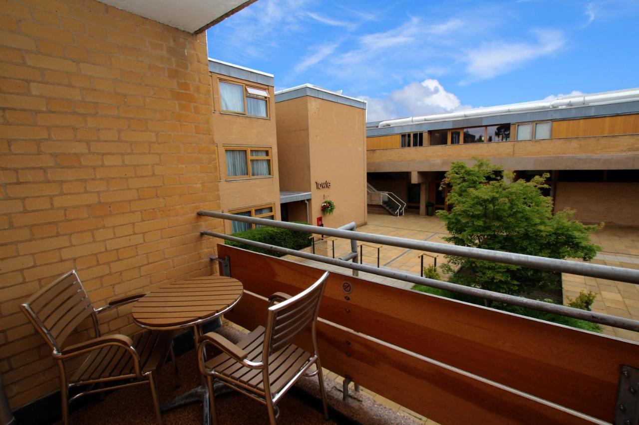 לייסטר College Court Hotel מראה חיצוני תמונה
