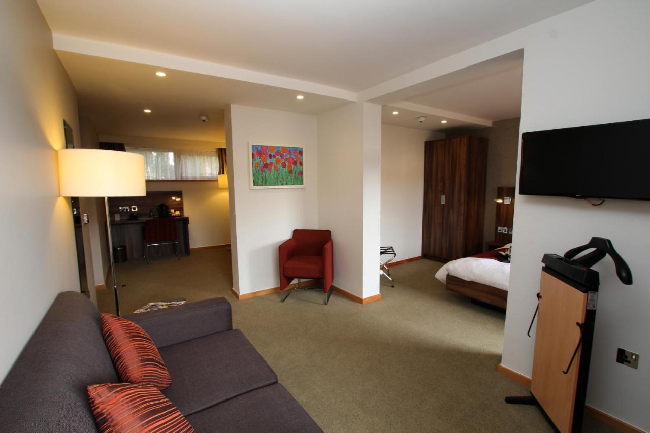 לייסטר College Court Hotel מראה חיצוני תמונה
