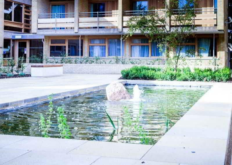 לייסטר College Court Hotel מראה חיצוני תמונה